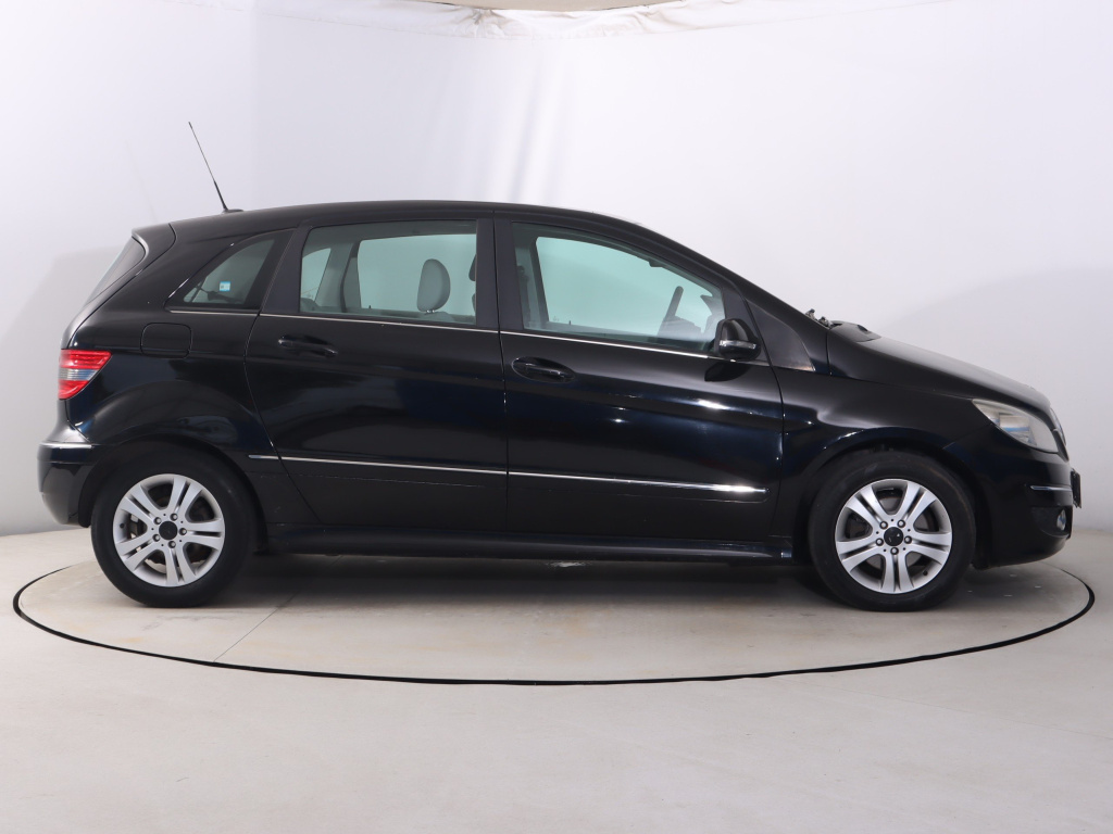 Mercedes-Benz B