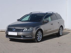 Volkswagen Passat - 2012
