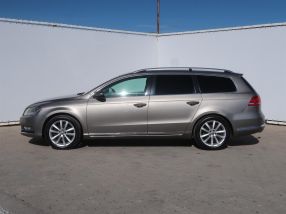 Volkswagen Passat - 2012