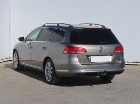 Volkswagen Passat - 2012
