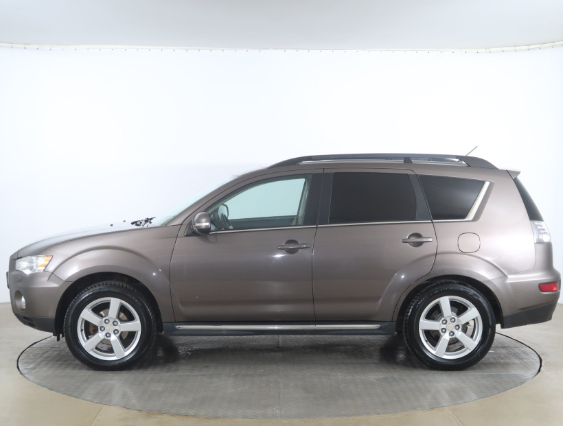 Mitsubishi Outlander, 2012