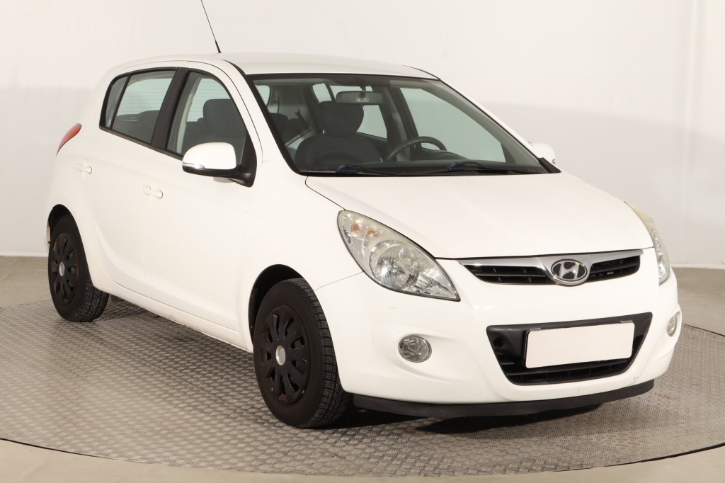 Hyundai i20, 2011