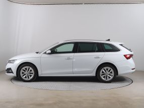 Škoda Octavia - 2022