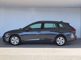 Volkswagen Golf - 2021