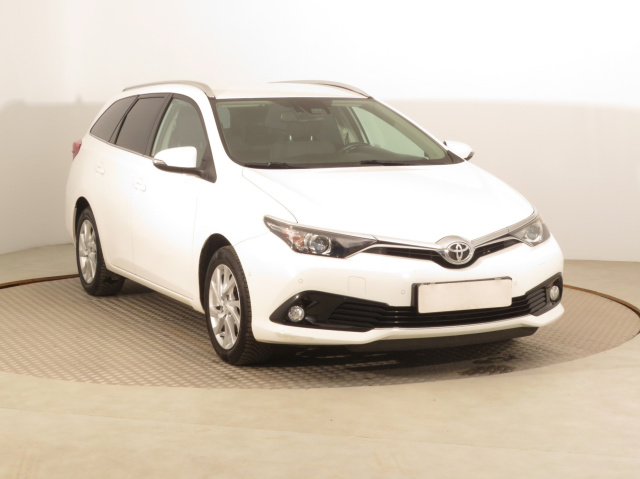 Toyota Auris 2017