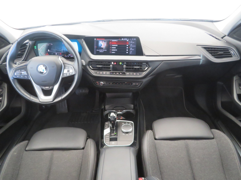 BMW 1, 2021