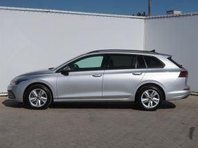 Volkswagen Golf - 2022