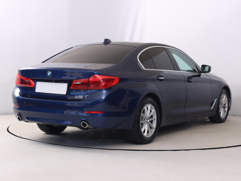 BMW 5, 2018