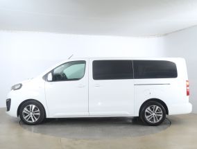 Peugeot Traveller - 2021