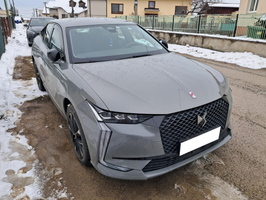 DS 4
