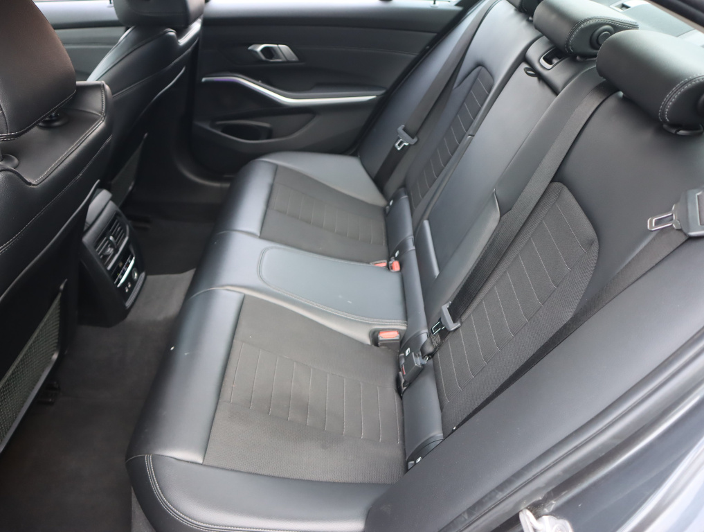 BMW 3
