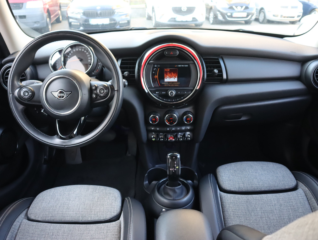 MINI 5-door