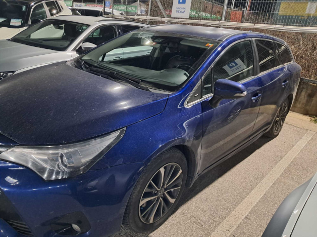 Toyota Avensis 2016