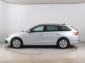 Škoda Octavia - 2021