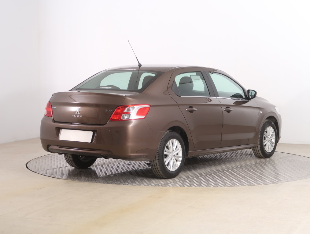 Peugeot 301