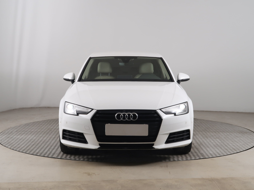 Audi A4, 2016
