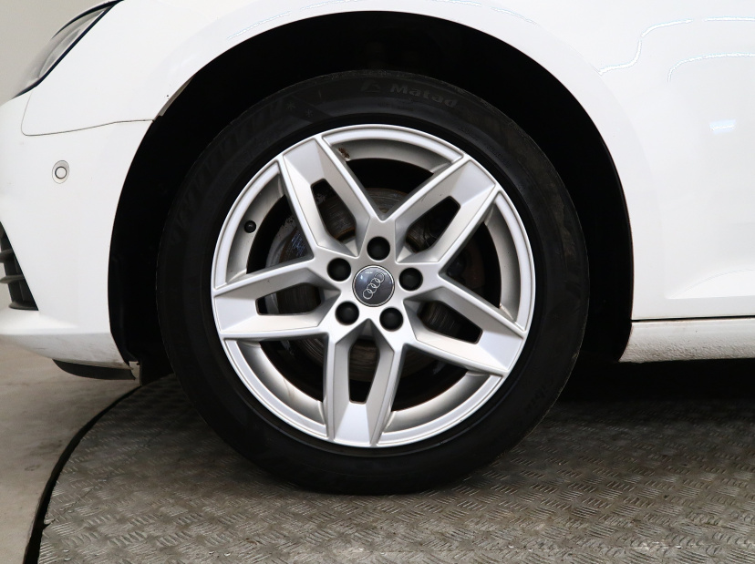 Audi A4, 2016