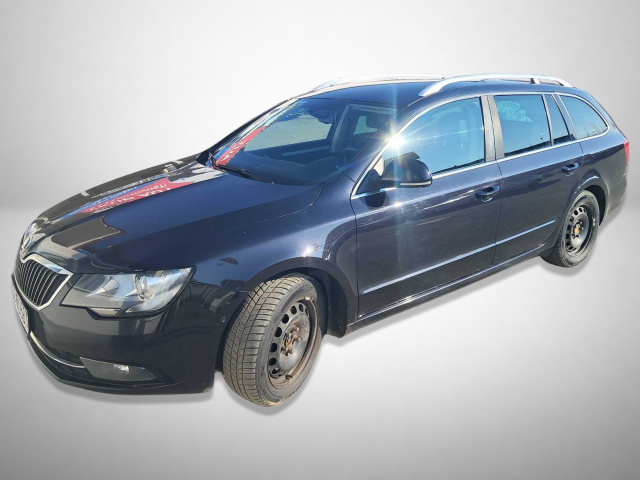 Škoda Superb 2013