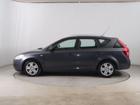 Kia Ceed - 2009