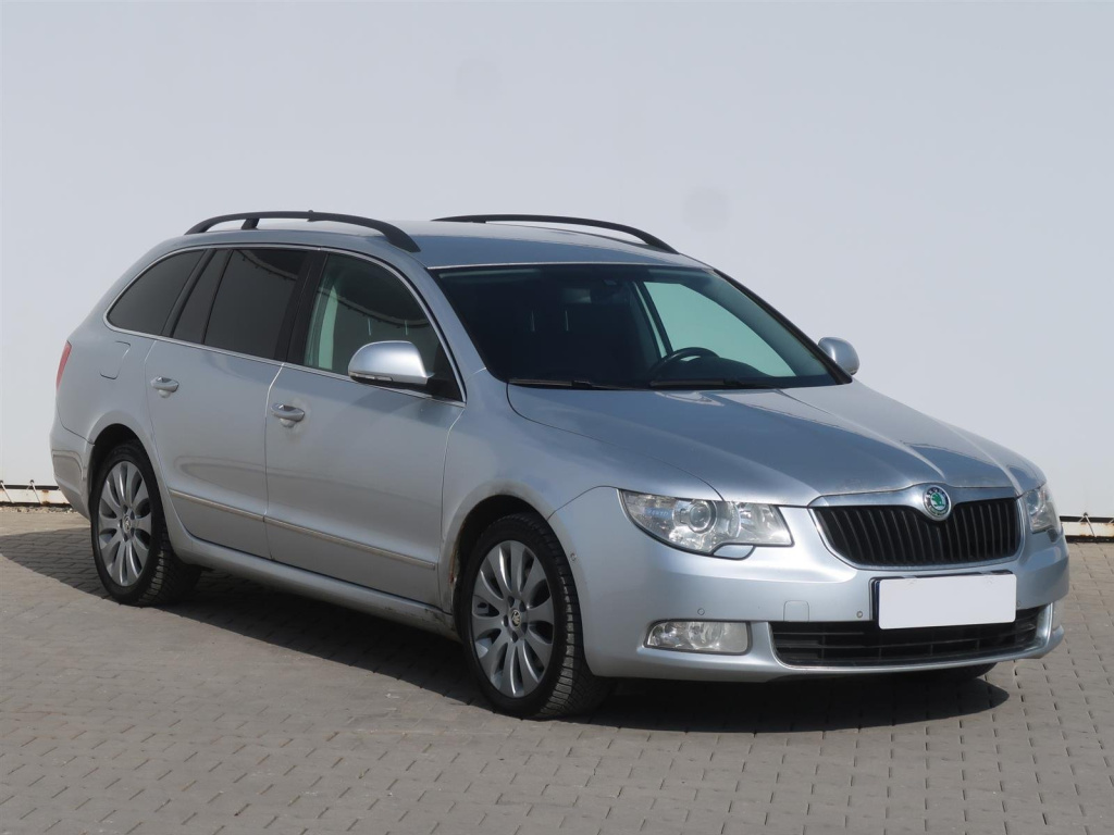 Škoda Superb, 2012