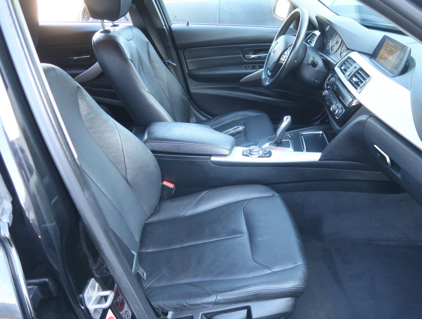 BMW 3, 2016