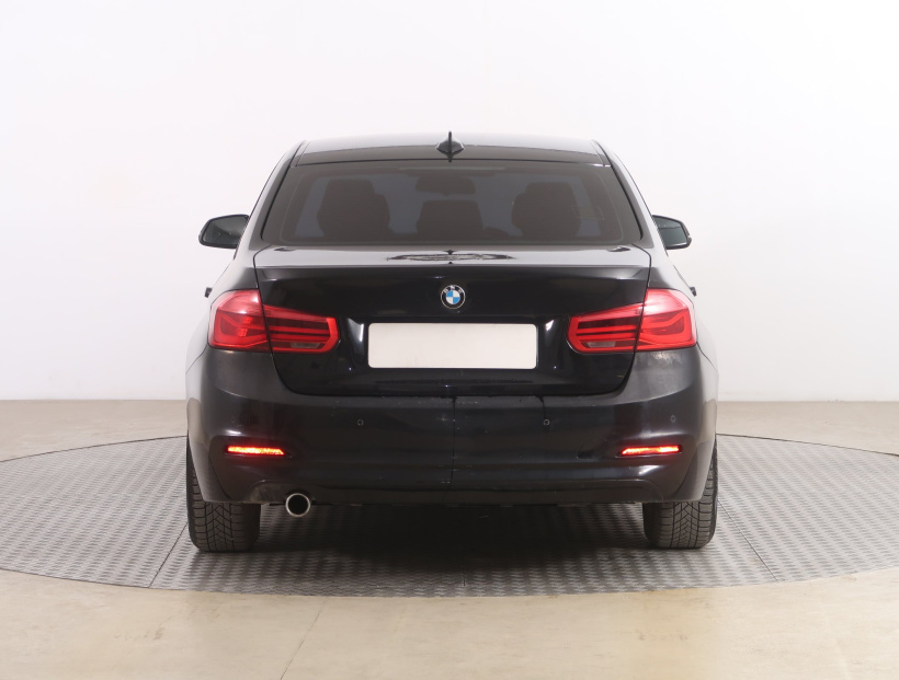 BMW 3, 2016