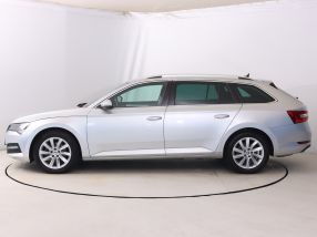 Škoda Superb - 2021