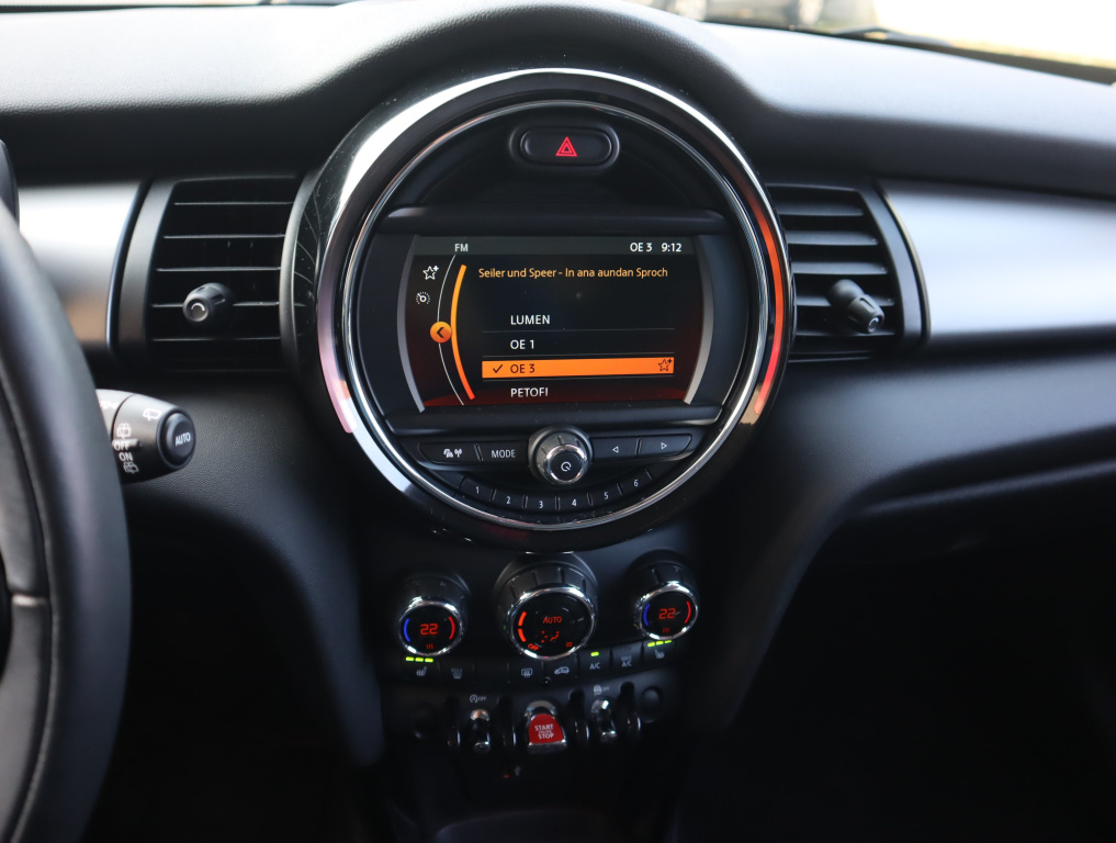 MINI 3-door