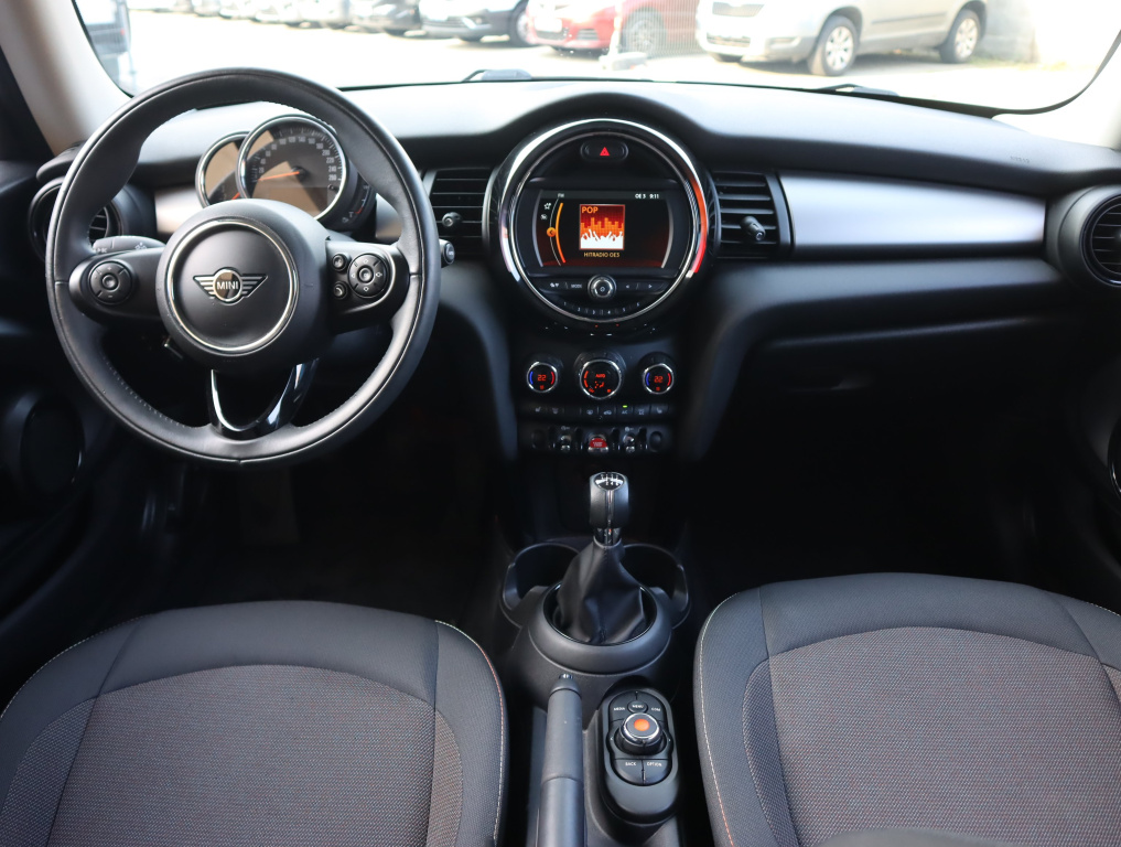 MINI 3-door