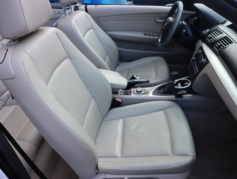 BMW 1, 2011