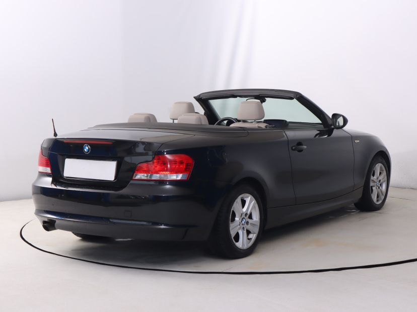 BMW 1, 2011