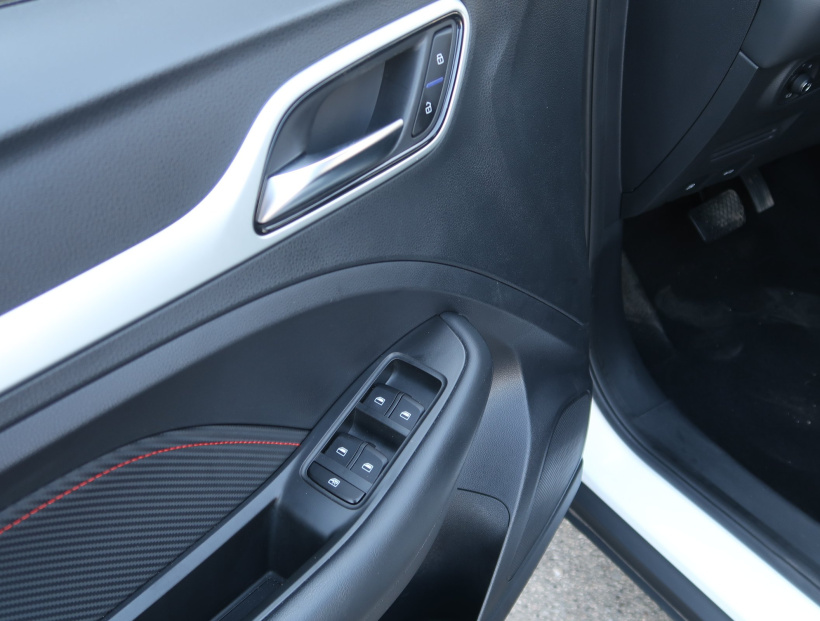 MG ZS SUV, 2022
