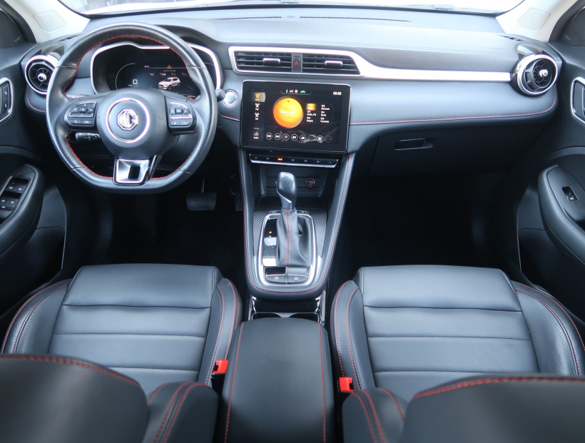 MG ZS SUV, 2022
