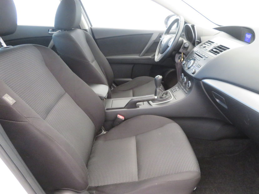 Mazda 3, 2012