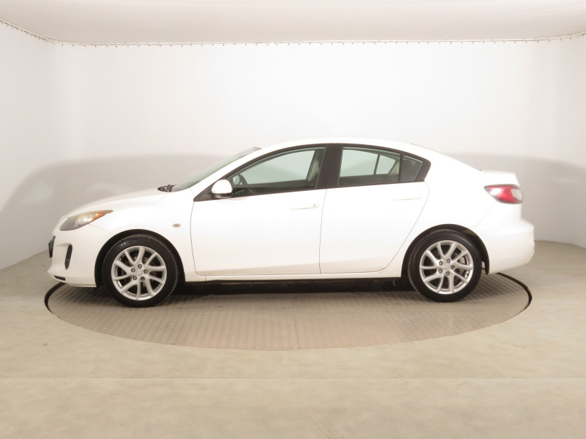 Mazda 3, 2012