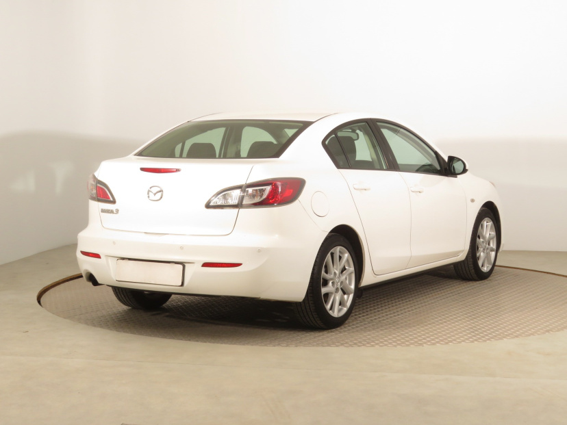 Mazda 3, 2012