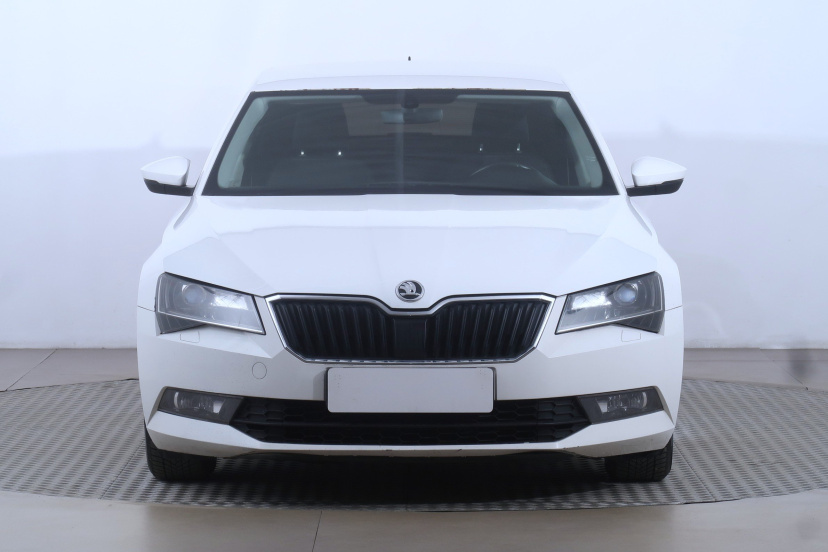 Škoda Superb, 2016