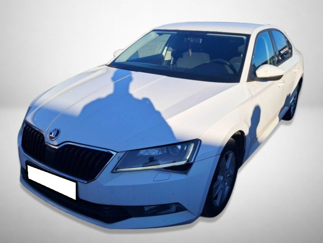 Škoda Superb 2016