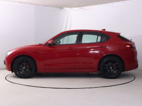 Alfa Romeo Stelvio - 2021