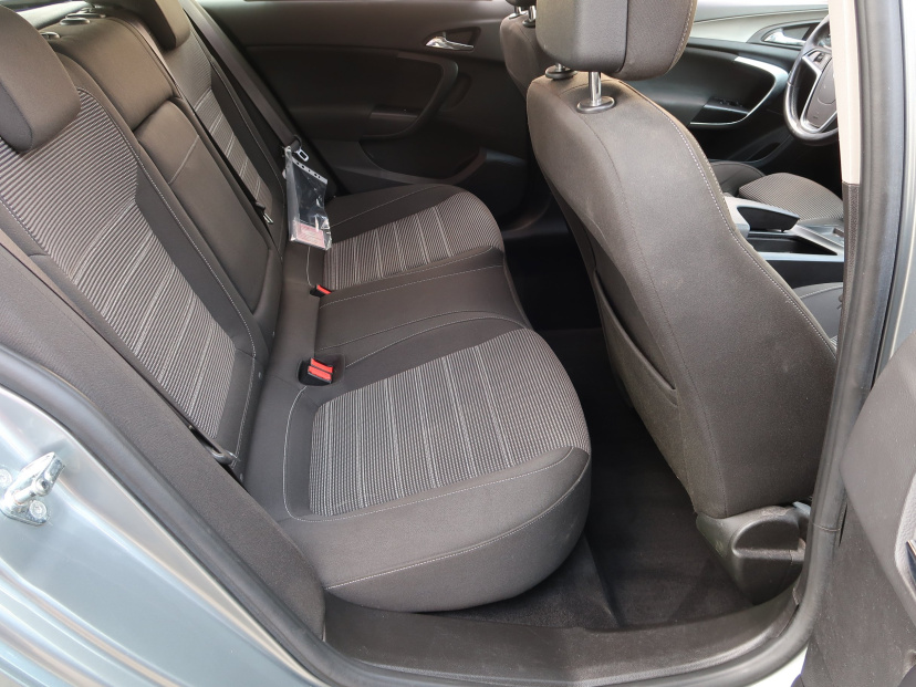 Opel Insignia, 2012