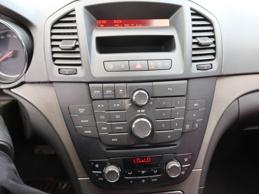Opel Insignia, 2012