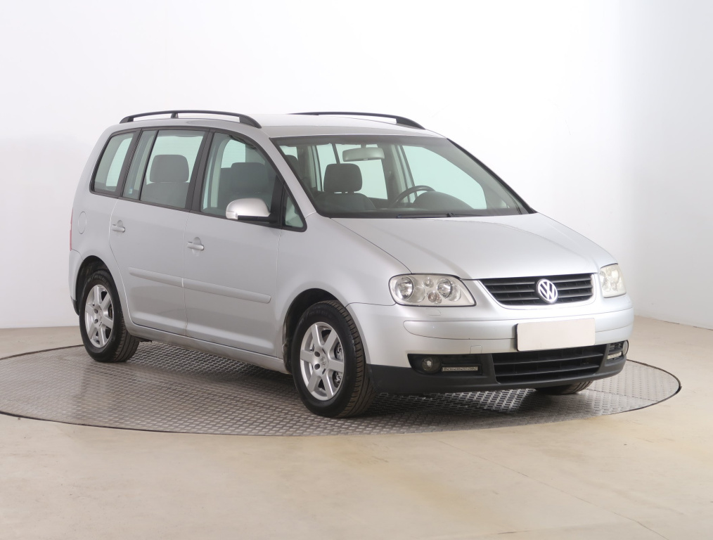 Volkswagen Touran, 2004
