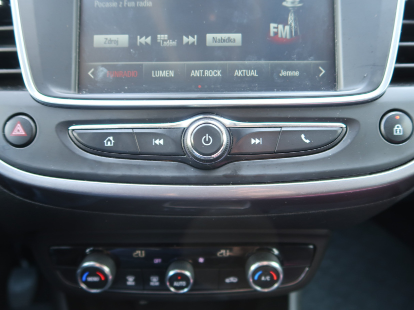 Opel Crossland, 2018