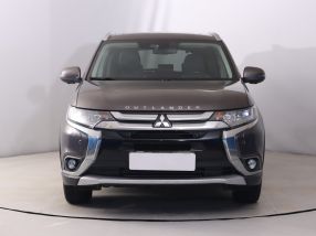 Mitsubishi Outlander - 2018