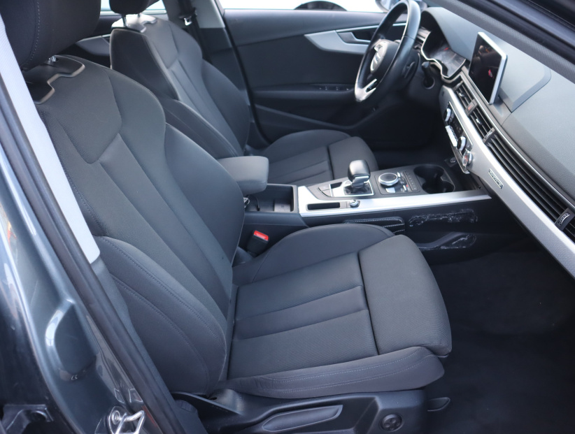 Audi A4, 2018