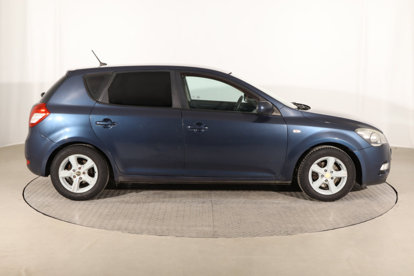 Kia Ceed, 2010
