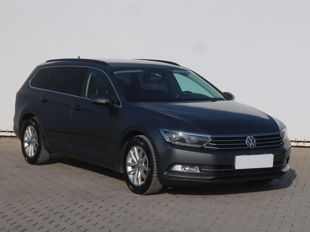 Volkswagen Passat, 2015