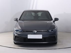 Volkswagen Golf - 2021