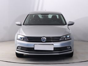 Volkswagen Jetta - 2015