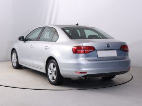 Volkswagen Jetta - 2015